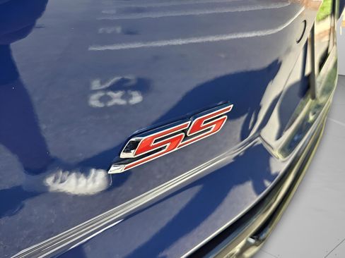 Used 2021 Chevrolet Camaro SS RWD image 15