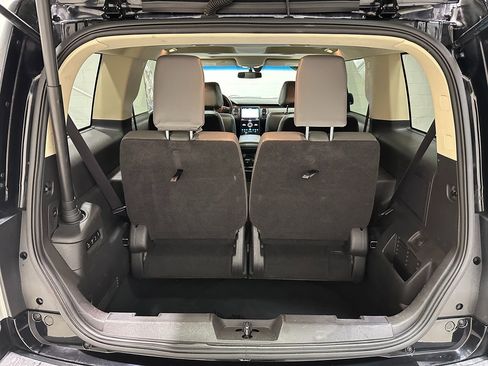 Used 2018 Ford Flex Limited w/ Equipment Group 301A AWD/4WD image 7
