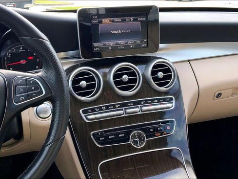 Used 2018 Mercedes-Benz C 300 Sedan image 7