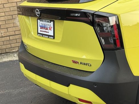 New 2026 Nissan Kicks SR w/ Cold Weather Package AWD/4WD image 23