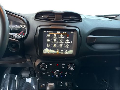 Used 2022 Jeep Renegade Latitude image 14