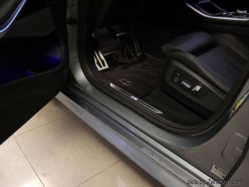 Certified 2024 BMW X5 xDrive40i w/ Executive Package image 28