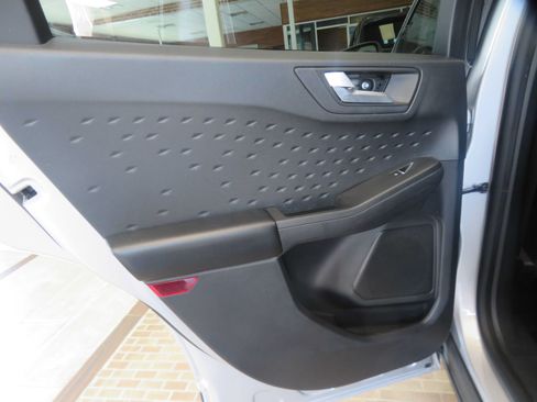 Used 2020 Ford Escape SEL AWD/4WD image 17