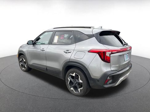 Used 2025 Kia Seltos S image 5