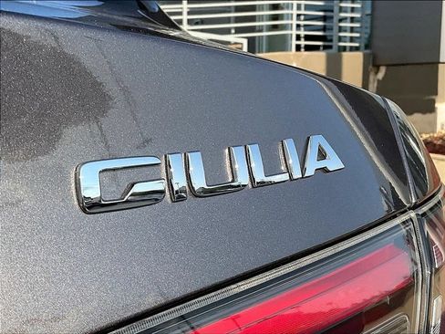 Used 2024 Alfa Romeo Giulia Ti AWD/4WD image 23