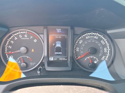 Used 2023 Toyota Tacoma SR AWD/4WD image 22