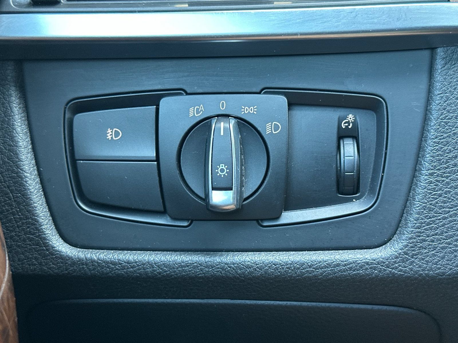 Used 2015 BMW 328i Sedan RWD image 27