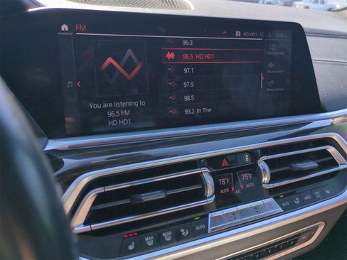 Used 2020 BMW X5 sDrive40i w/ M Sport Package image 13