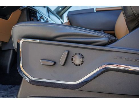 Used 2022 Ford F150 Lariat AWD/4WD image 16