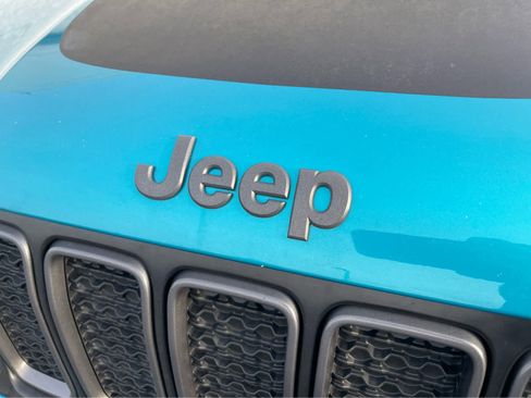 Used 2020 Jeep Renegade Trailhawk w/ Cold Weather Group image 8