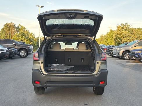 Certified 2025 Subaru Outback Premium w/ Popular Package #1A AWD/4WD image 14