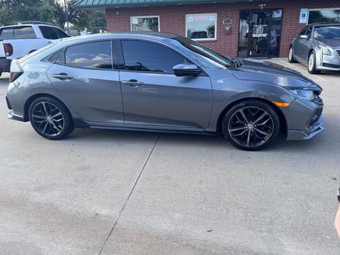 Used 2021 Honda Civic Sport image 4