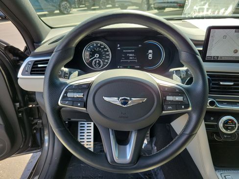 Used 2023 Genesis G70 2.0T w/ Sport Prestige Package image 27