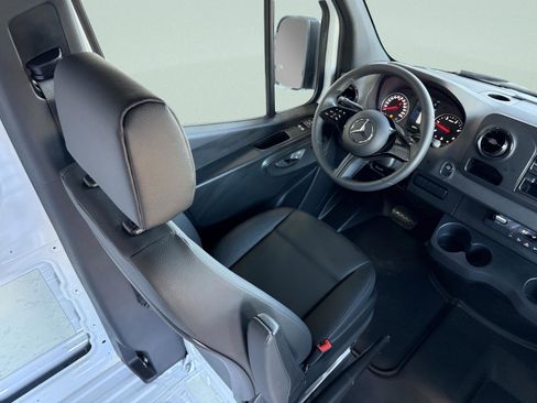 New 2025 Mercedes-Benz Sprinter 2500 image 16