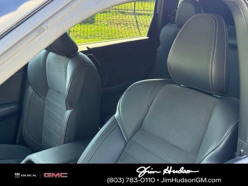 Used 2025 Mitsubishi Outlander SE FWD image 19