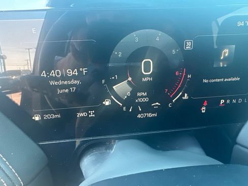 Used 2025 GMC Yukon AT4 w/ AT4 Premium Package AWD/4WD image 16