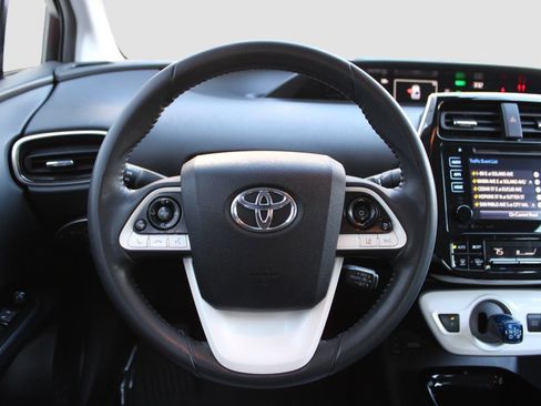 Used 2018 Toyota Prius Prime Plus image 24