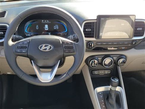 New 2026 Hyundai Venue SEL FWD image 7