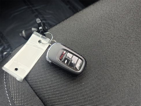 Used 2025 Honda CR-V EX image 18