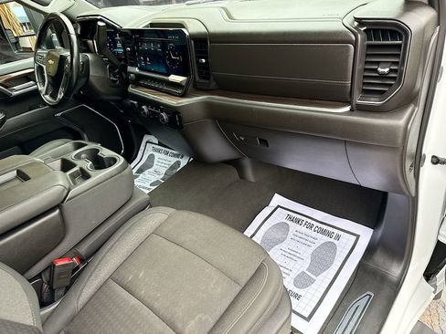 Used 2024 Chevrolet Silverado 3500 LT image 33