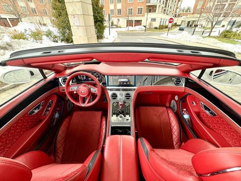 Used 2022 Bentley Continental GT Speed image 22