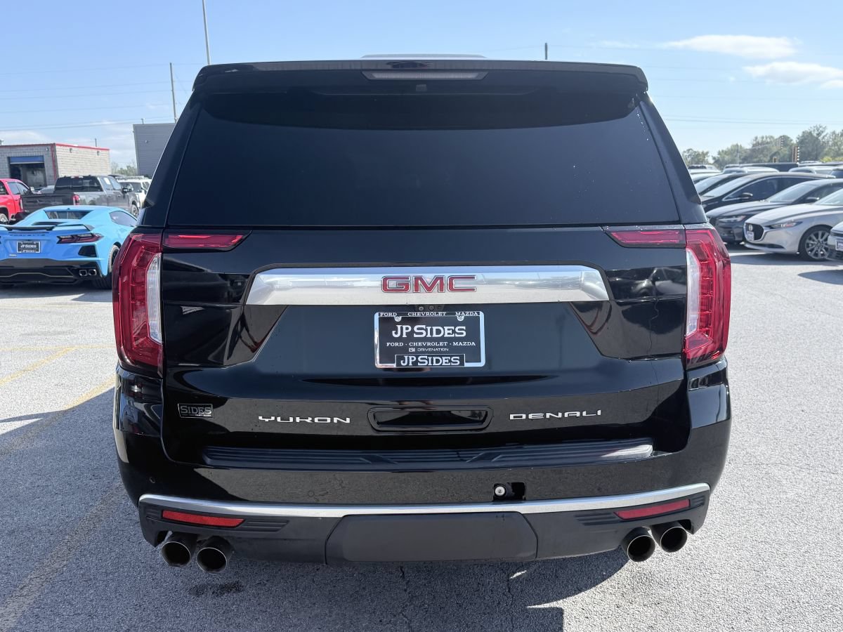 Used 2021 GMC Yukon XL Denali w/ Advanced Technology Package AWD/4WD image 6