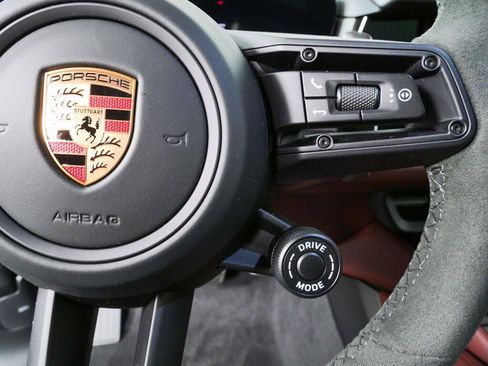 New 2026 Porsche Cayenne GTS AWD/4WD image 11