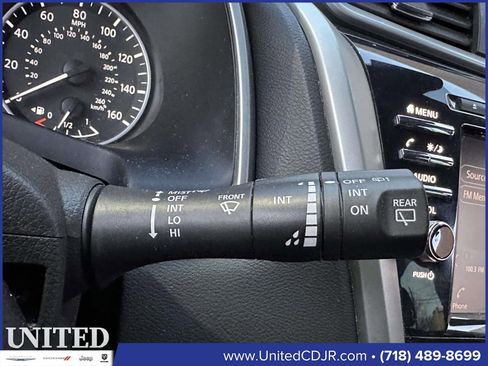 Used 2020 Nissan Murano SV image 29