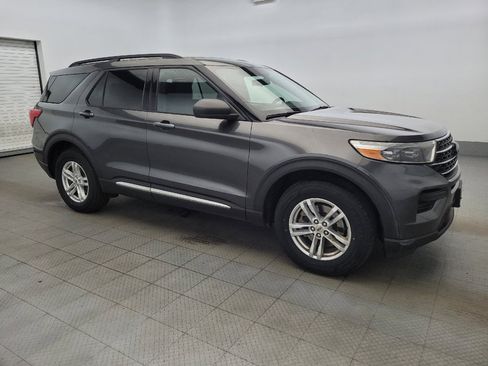 Used 2020 Ford Explorer XLT w/ Comfort Package image 11