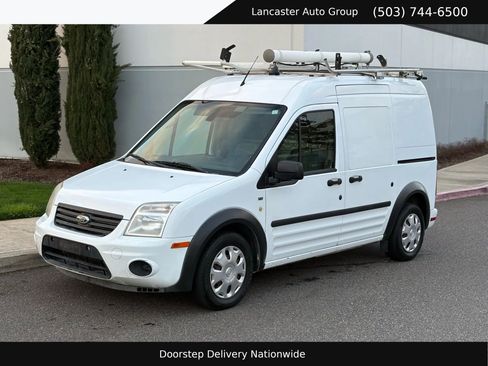 Used 2013 Ford Transit Connect XLT image 1