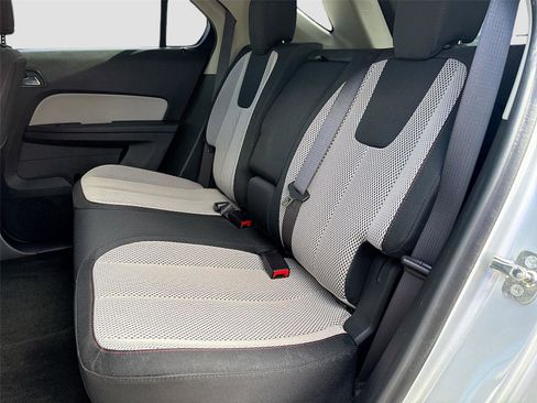 Used 2017 Chevrolet Equinox LT w/ Convenience Package image 25