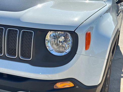Certified 2023 Jeep Renegade Latitude AWD/4WD image 9