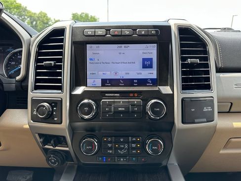 Used 2021 Ford F250 Lariat w/ Lariat Value Package AWD/4WD image 10