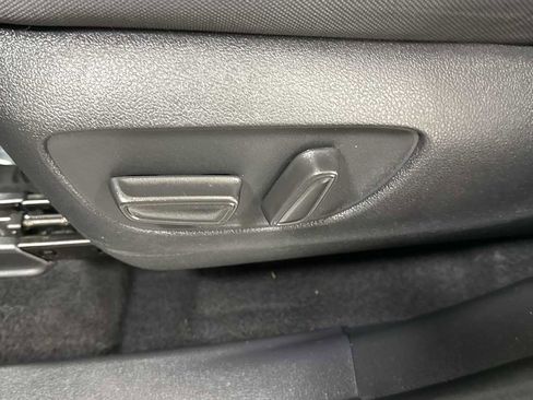 Certified 2023 Toyota Highlander LE image 14