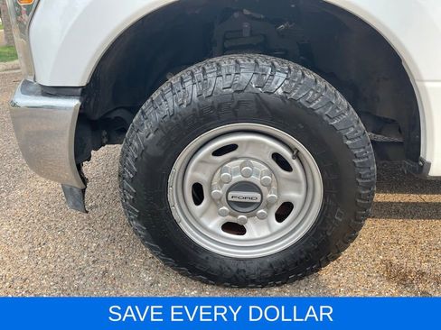Used 2017 Ford F250 XL w/ Power Equipment Group RWD image 17