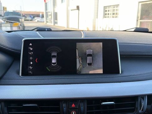 Used 2018 BMW X6 sDrive35i RWD image 12