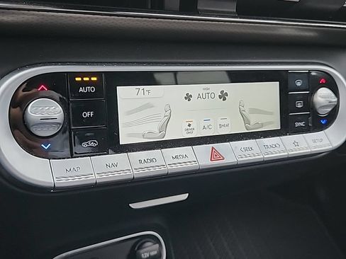 Used 2023 Genesis GV60 Performance AWD/4WD image 21