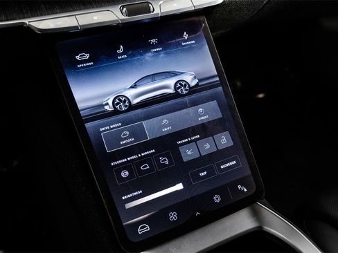 Used 2023 Lucid Air Touring image 29