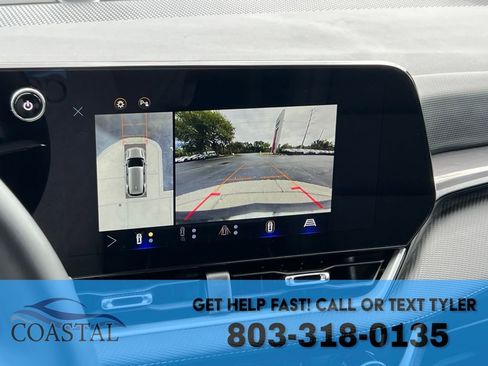 Used 2025 Chevrolet Equinox LT w/ Convenience Package II image 43