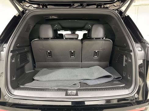 New 2026 Chevrolet Traverse RS w/ LPO, Floor Liner Package AWD/4WD image 26