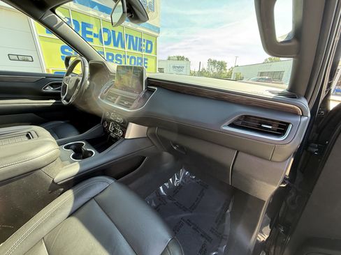 Used 2021 Chevrolet Tahoe Z71 w/ Z71 Signature Package image 21