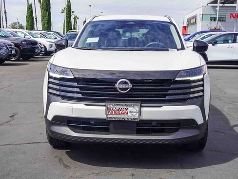 New 2026 Nissan Kicks SV image 2