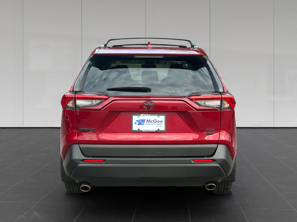 Used 2020 Toyota RAV4 XLE w/ Convenience Package AWD/4WD image 4