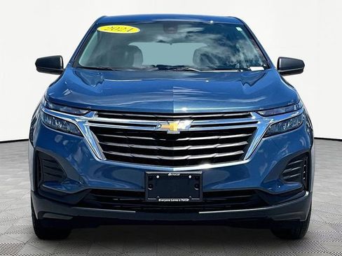 Used 2024 Chevrolet Equinox LS AWD/4WD image 2