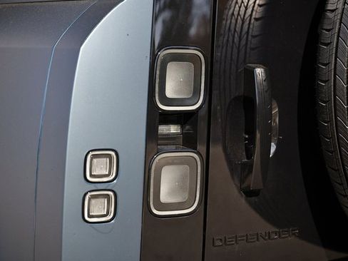 New 2026 Land Rover Defender 110 OCTA image 15