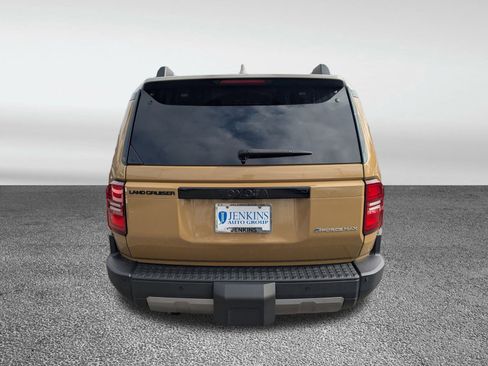 Used 2024 Toyota Land Cruiser image 8