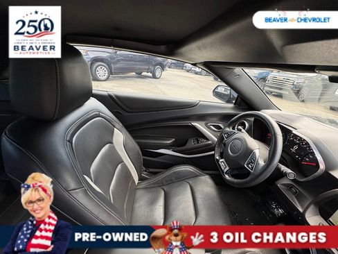 Used 2017 Chevrolet Camaro LT RWD image 28