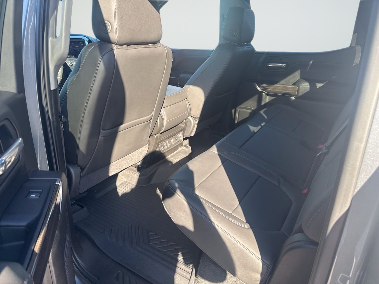 Used 2020 Chevrolet Silverado 1500 LT w/ All-Star Edition AWD/4WD image 8