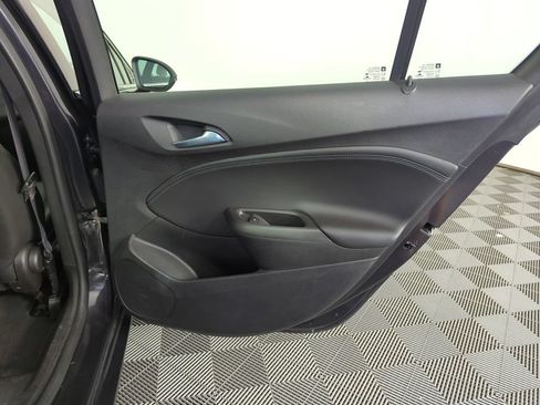 Used 2017 Chevrolet Cruze Premier FWD image 29