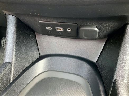 Used 2025 Chevrolet Malibu LS image 27